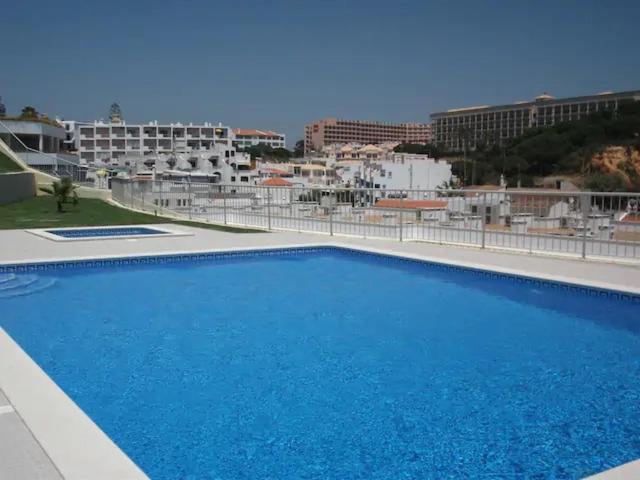 Apartamento Sobre A Praia Olhos de Agua  Exterior foto