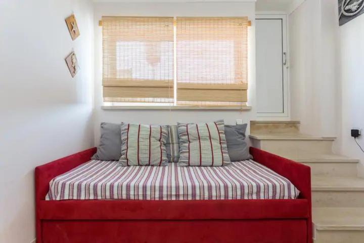 Apartamento Sobre A Praia Olhos de Agua  Exterior foto