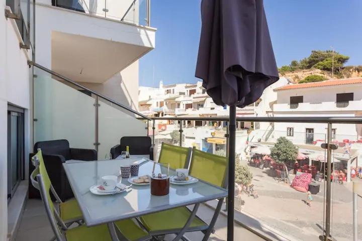 Apartamento Sobre A Praia Olhos de Agua  Exterior foto