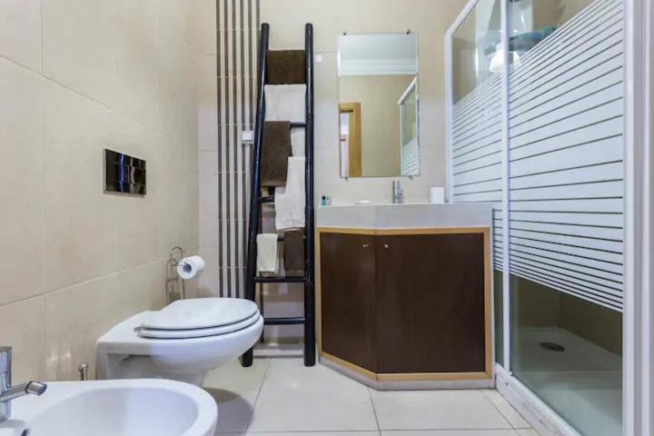 Apartamento Sobre A Praia Olhos de Agua  Exterior foto